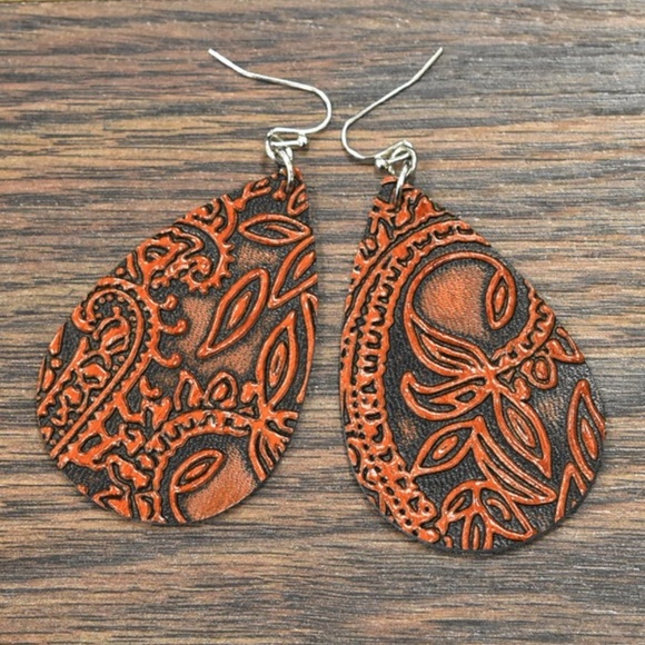 Tooled Leather Earrings - Picture 4 of 4